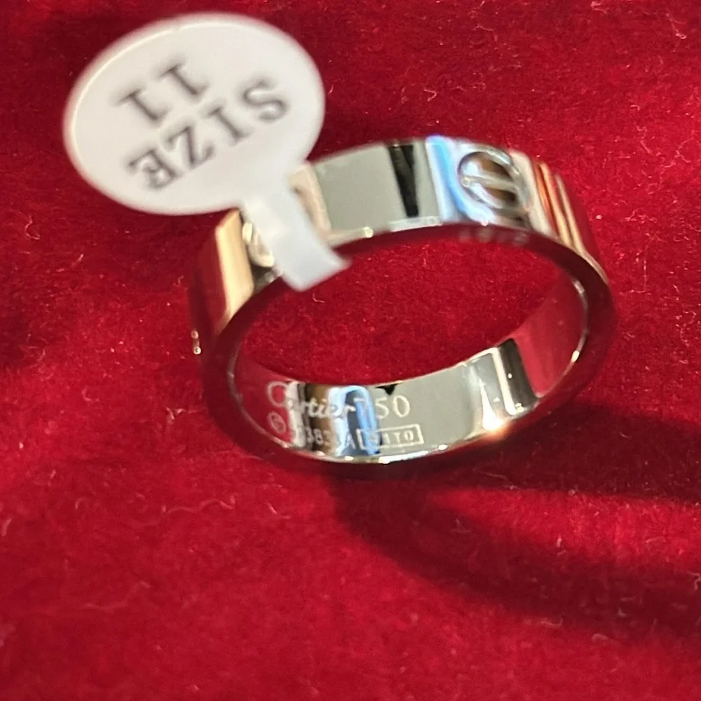 Love Ring Unisex Silver Titanium Alloy Fashion Luxe Jewelry Various Sizes - Picture 6 of 6